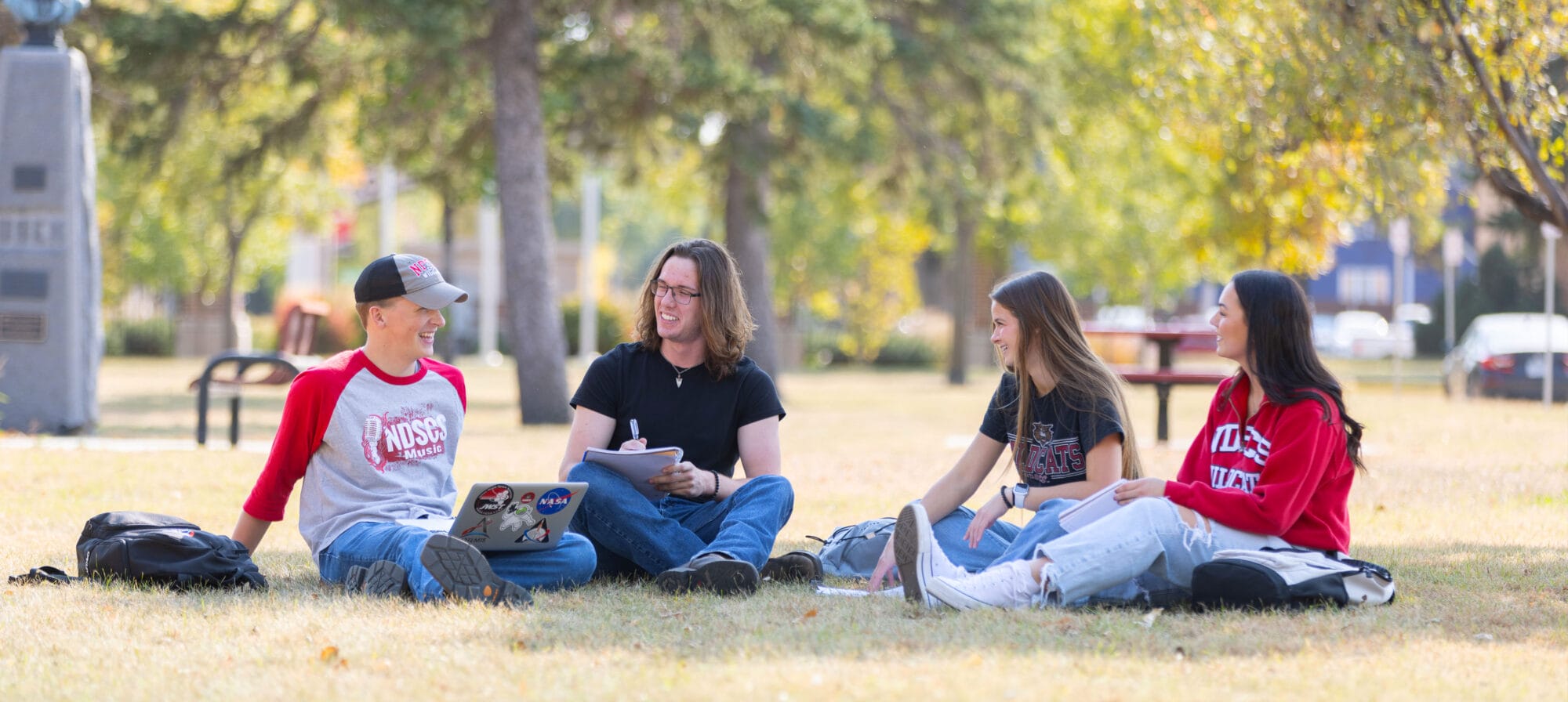 Ftr Students Grass
